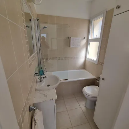 Cyprus 2 Beds Ensuite Pool Patios Wifi Parkin Polis