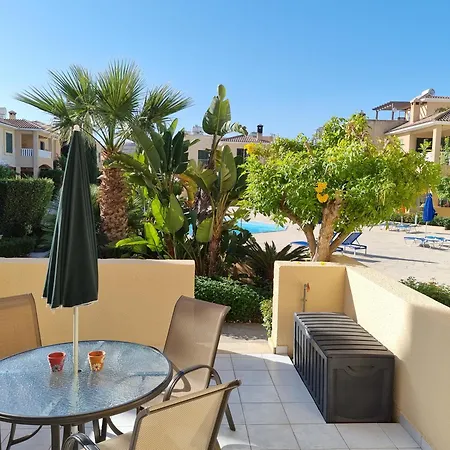 Holiday home Cyprus 2 Beds Ensuite Pool Patio Wifi Parking *