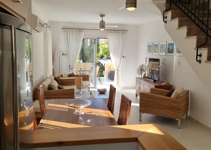 Cyprus 2 Beds Ensuite Pool Patio Wifi Parking Casa vacanze Polis
